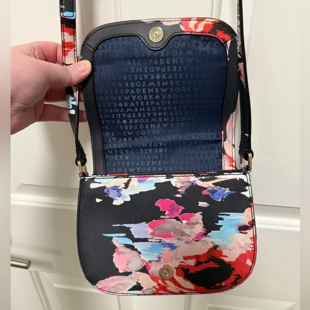 Kate Spade Floral Crossbody - Picture 3 of 15